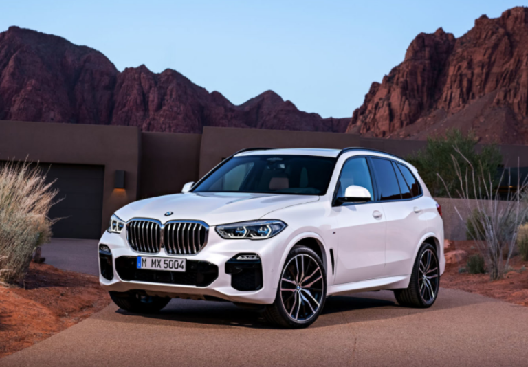 The interior of the BMW X5 has a fully digital dashboard and the seats are made of high quality leather