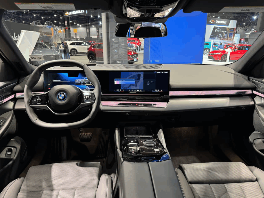 2026 BMW X5 xDrive50e INterior