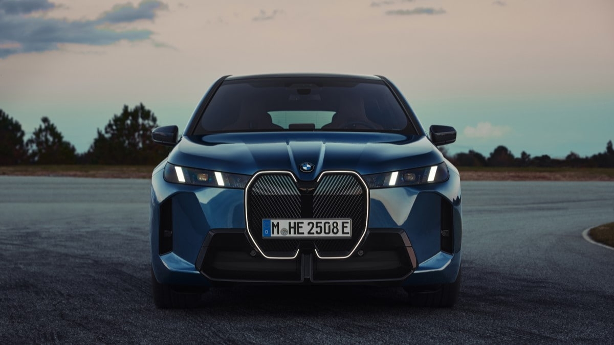 2026 BMW IX Gets Big Price Cut Available Glowing Schnozz Kelley Blue Book